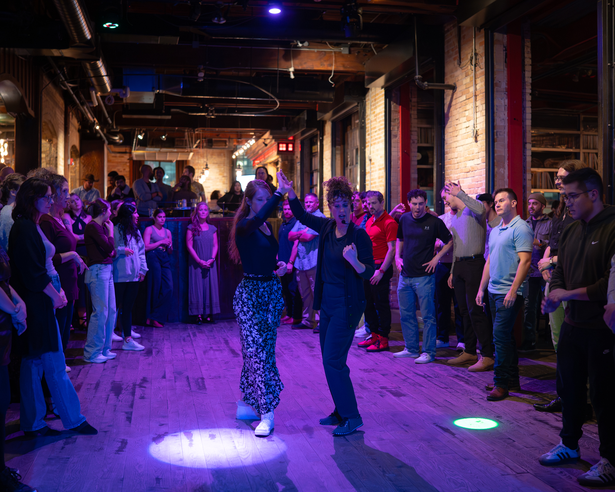 Clase de baile latino en WMLD